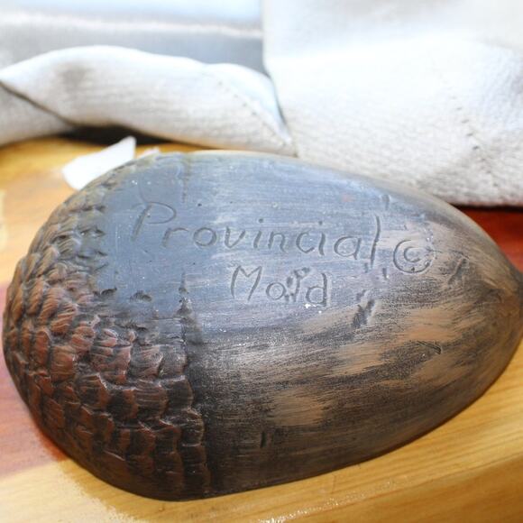 Provincial Mold Sleeping Squirrel Covered Dish. - Picture 7 of 9